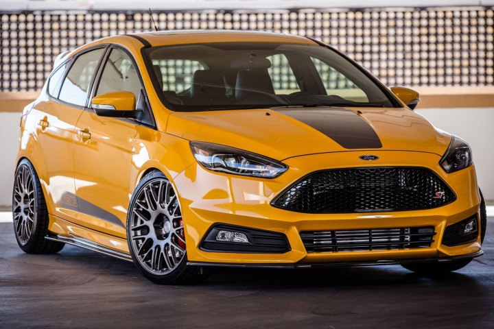 fords by design campaign lets customers billboards ford focus st