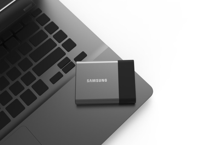 samsung debuts metal clad portable solid state drive 2tb storage samsungssd