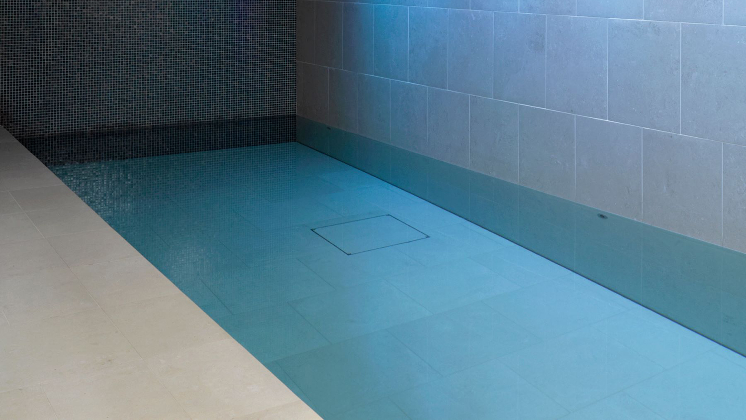 hydro floors raise and lower to make hidden swimming pools hydrofloors 009