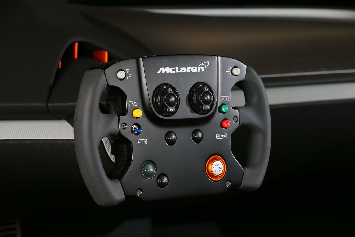 McLaren 675LT JVCKenwood concept