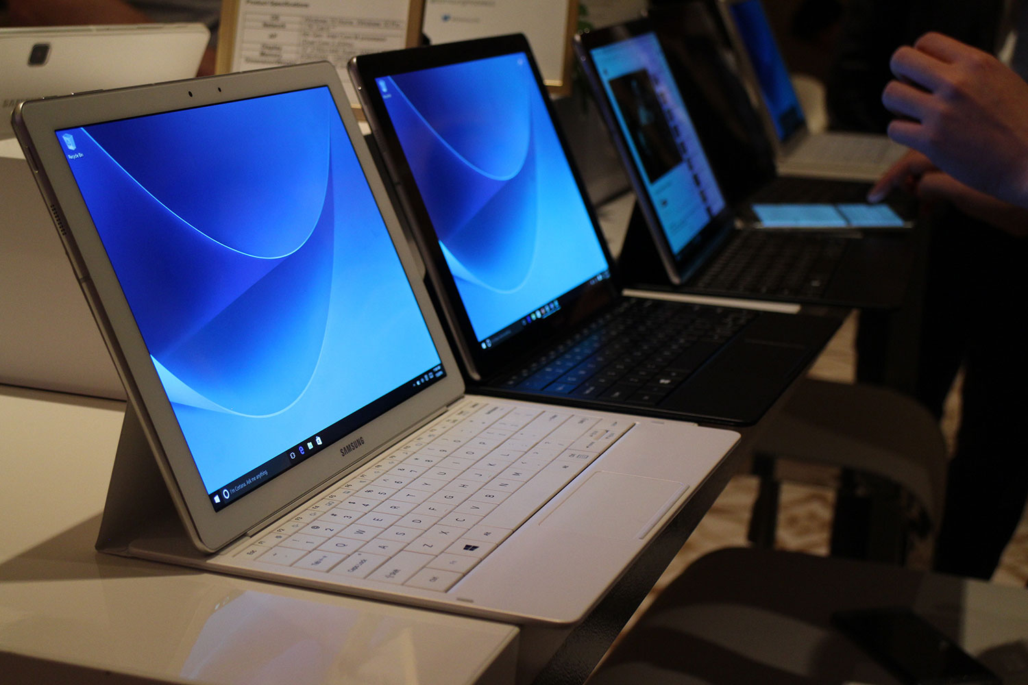 samsung tabpro s hands on ces 2016 galaxy 9787