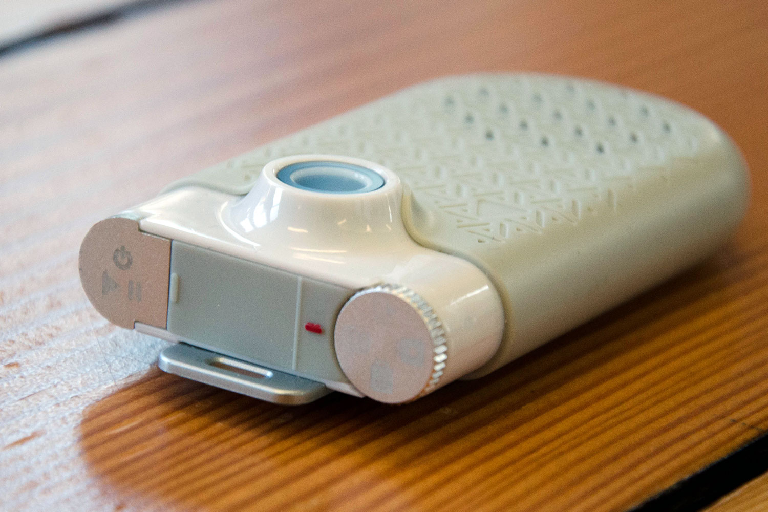 zagg now cam is a pocket camcorder that doubles as mini bluetooth speaker 8608