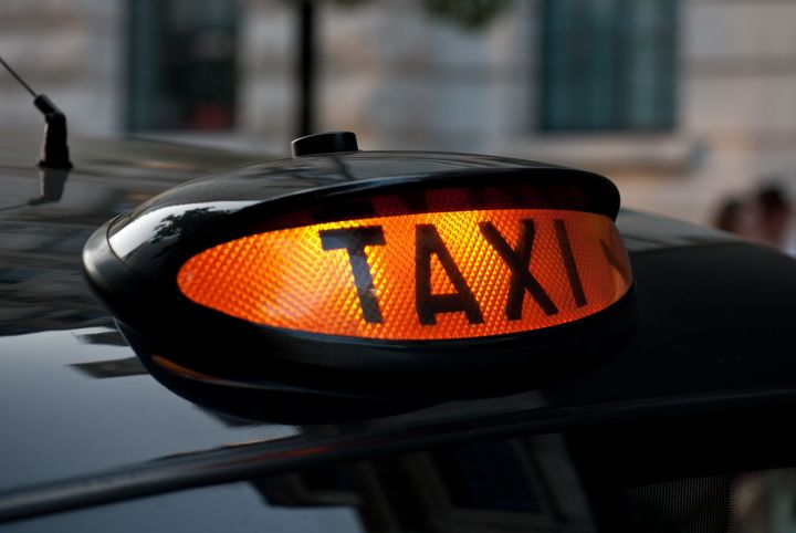 uber london cabbies launch 850k campaign to fund fight black cab