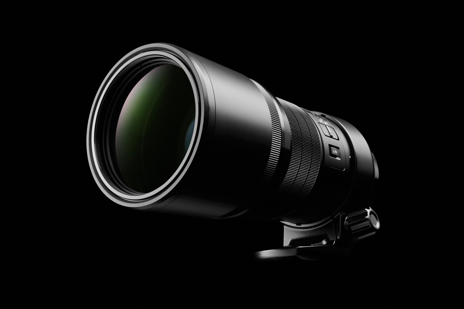 olympus 300mm lens puts extra stabilization into handheld photography ces2016 2