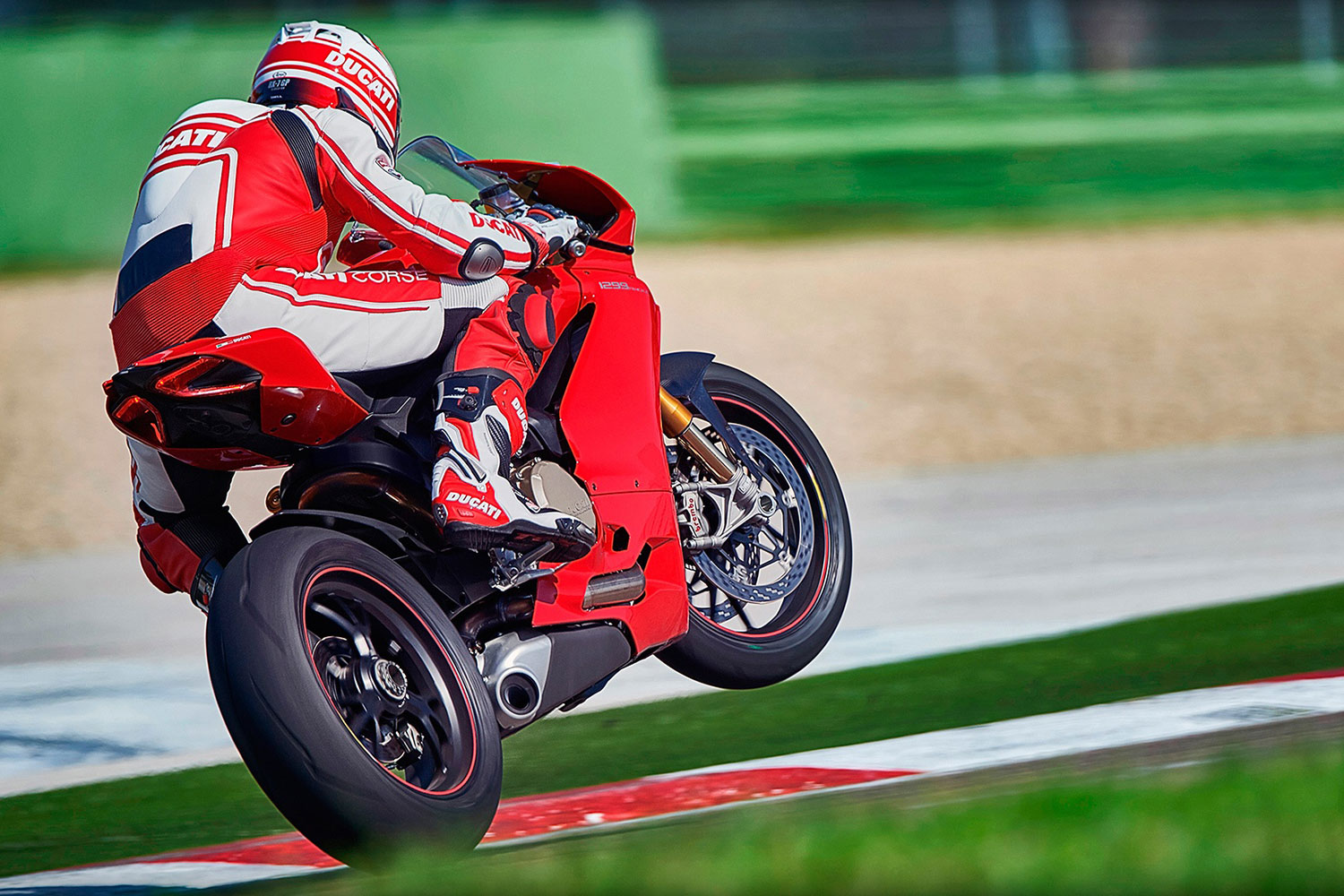 worlds fastest motorcycles ducati 1299 panigale s 0001