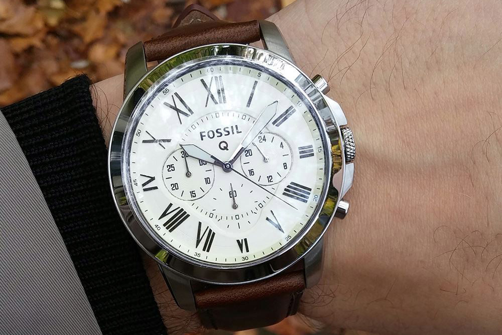 high tech valentines day gifts for the man in your life fossil q grant chronograph smartwatch