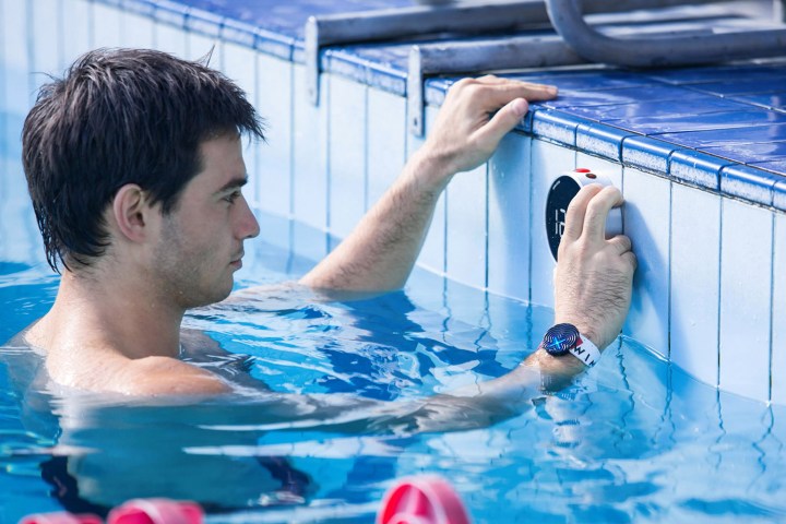 wearables healthcare swimmerix  swim tracking wearable device