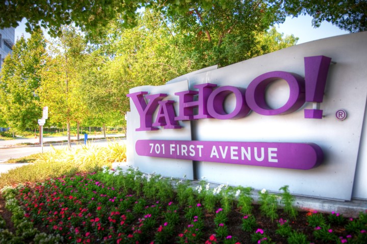 verizon yahoo acquisition 5 billion version 1469435806 offices headquarters hq sign logo