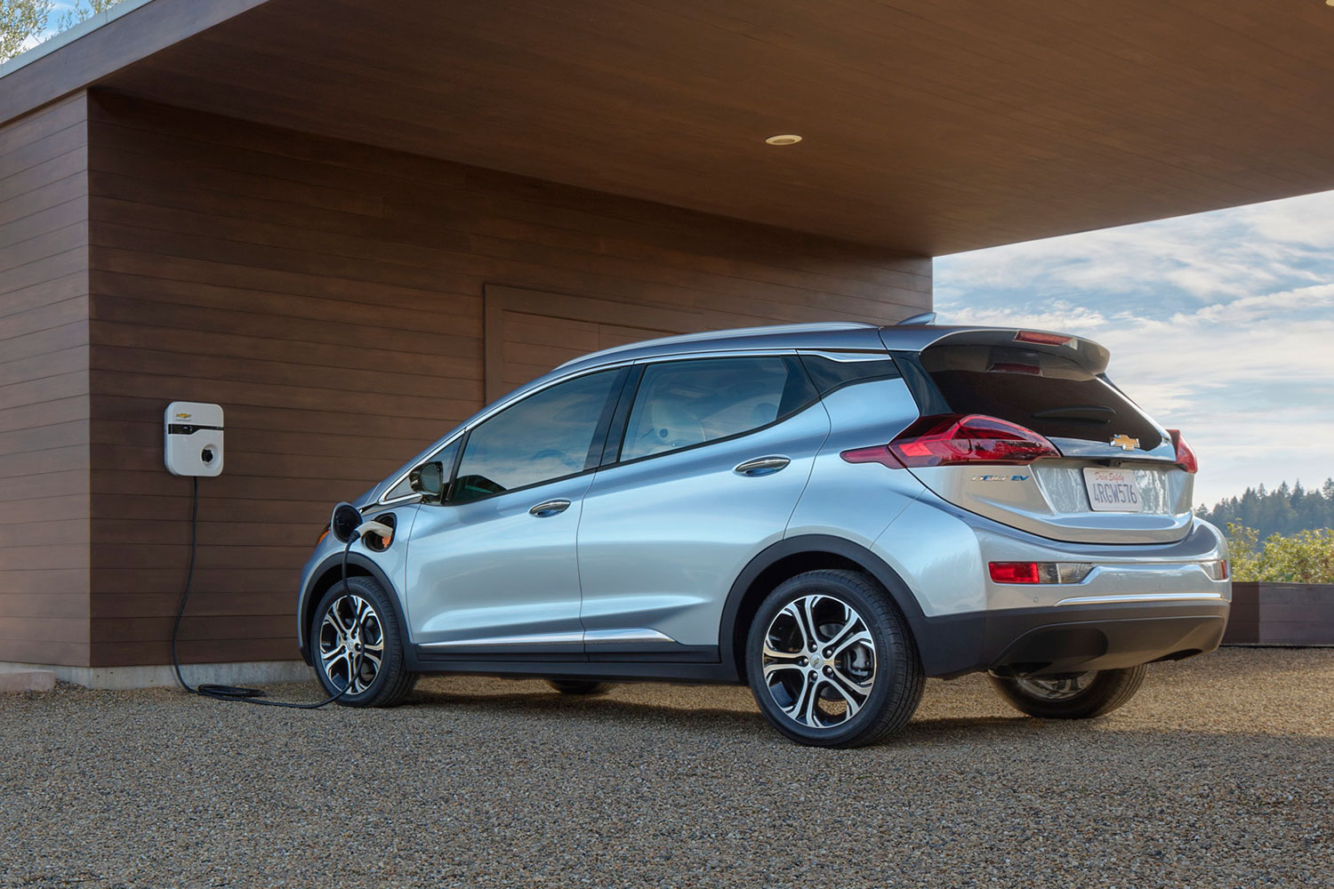 chargepoint state of ev report 2017 chevrolet bolt interview 0017