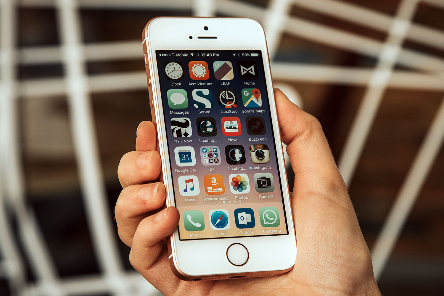 Apple iPhone SE Review | Digital Trends