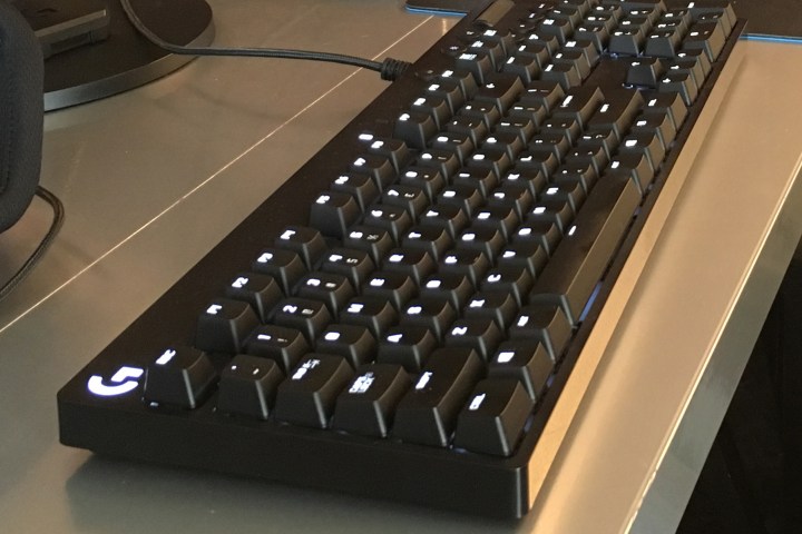 logitechs g610 keyboards bring cherry mx switches to the table header 2