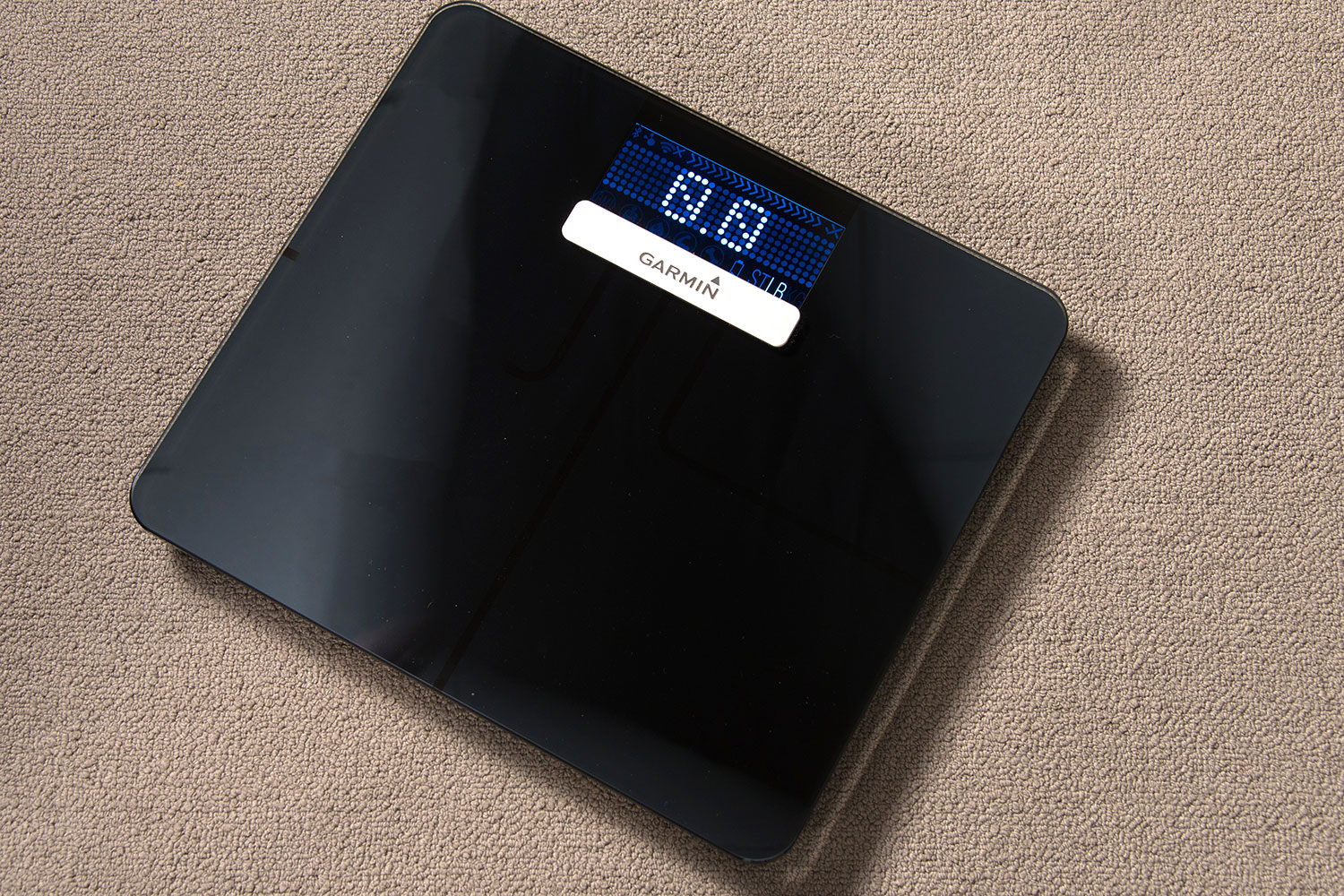  Garmin Index Smart Scale, Wi-Fi Digital Scale, Recognizes Up to  16 Users, Up to 9 Months of Battery Life, Black : Health & Household