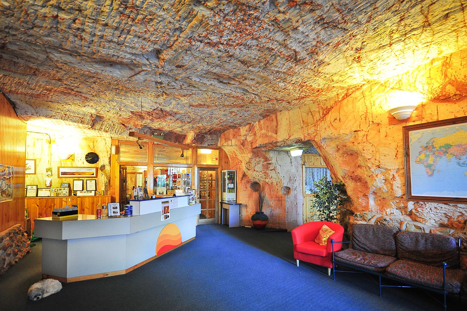 coober pedys residents live in underground dugouts lookout cave motel 0017