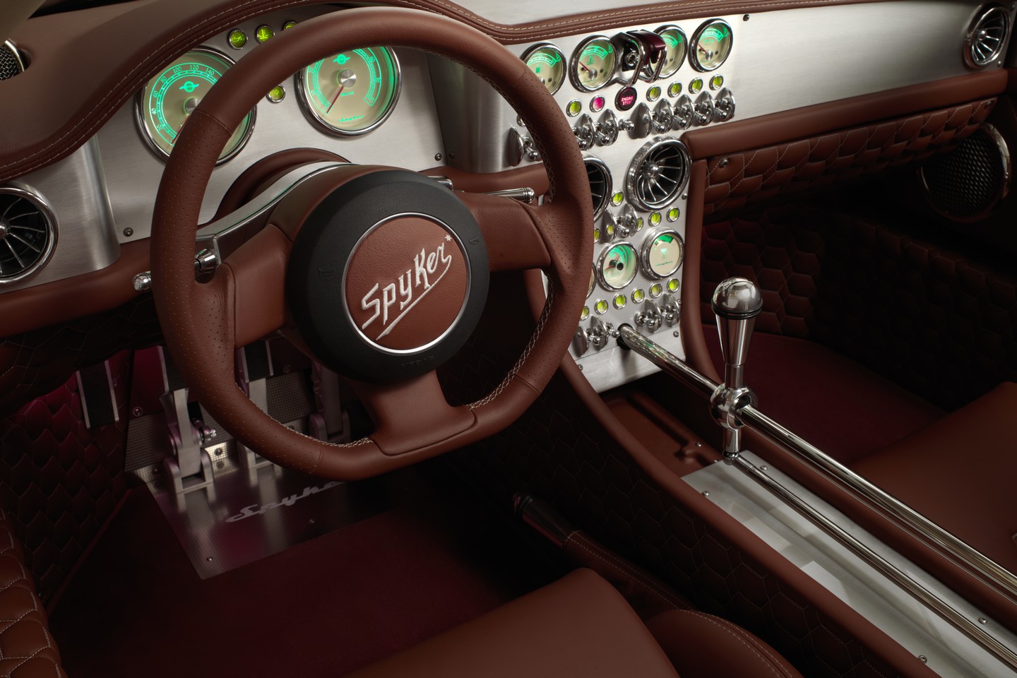 Spyker C8 Preliator interior