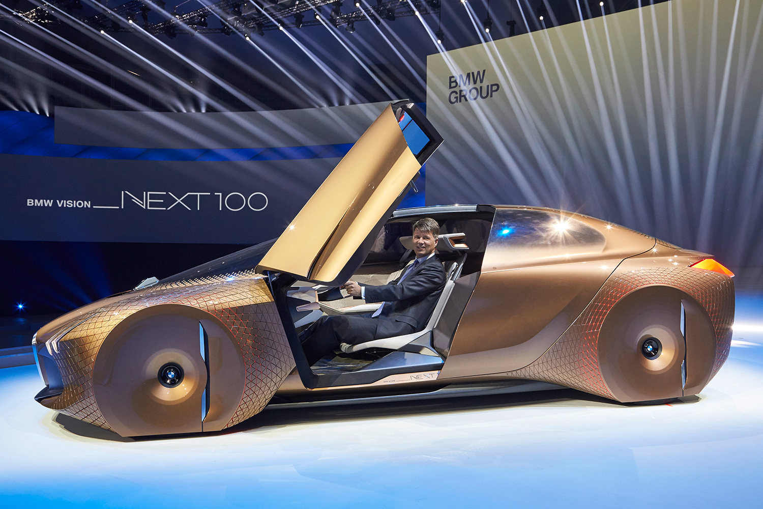 bmw vision next 100 news specs pics performance years 2116 concept 3