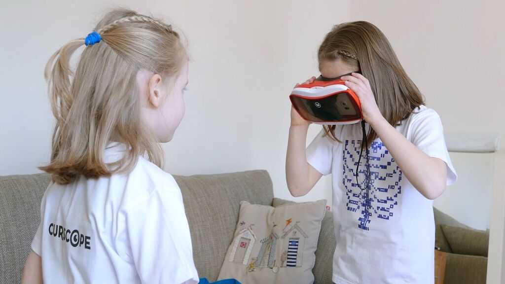 Virtuali-Tee Curiscope - kids VR anatomy experience