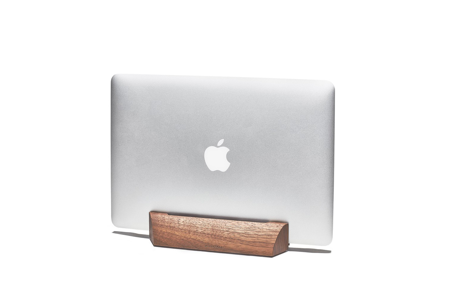 grovemade macbook dock walnut desk collection macbookair gala a1 1000x1000 90
