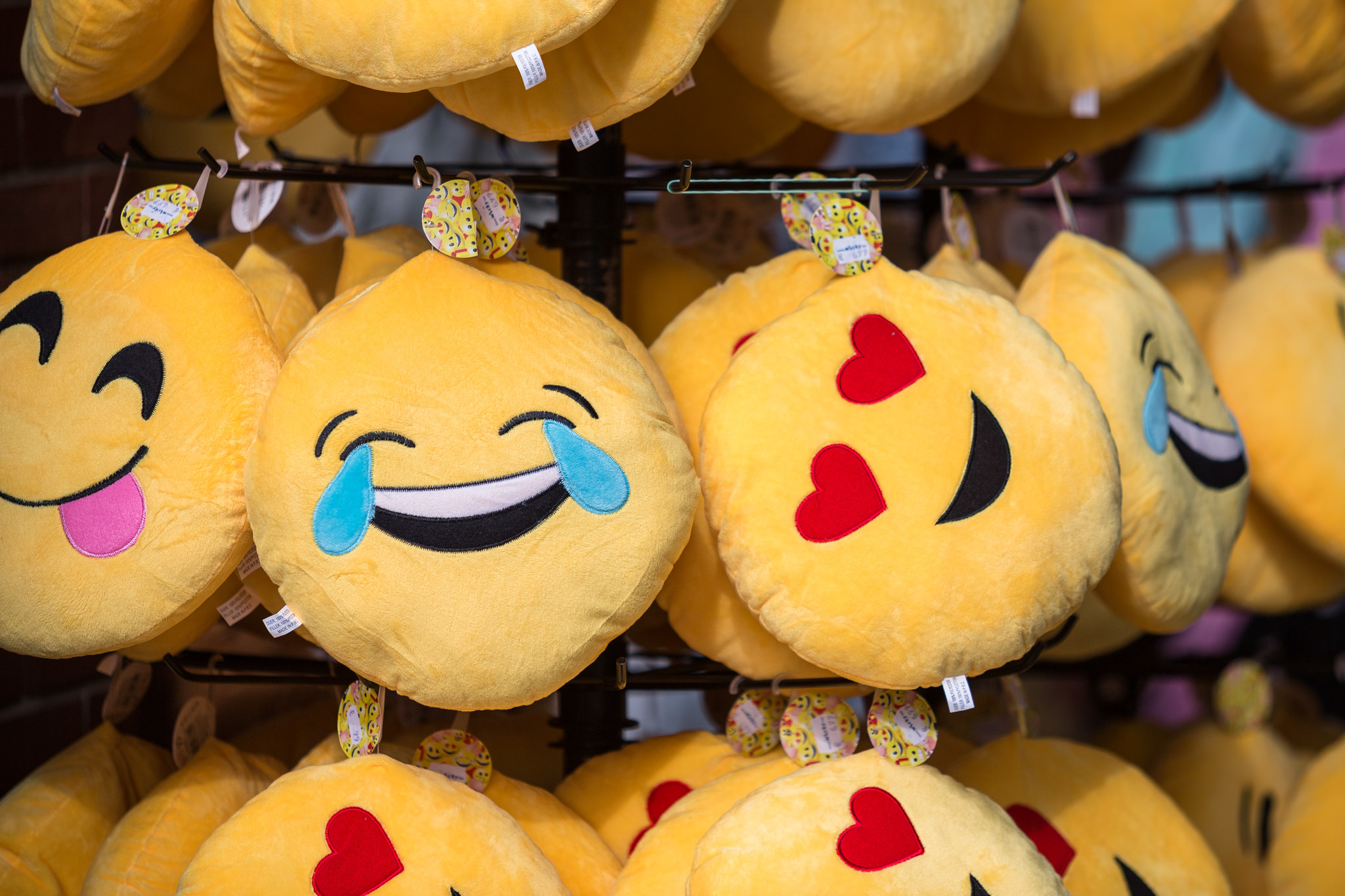 800 Whatsapp iPhone Laptop Emoji Emoticon Smiley Face Stickers