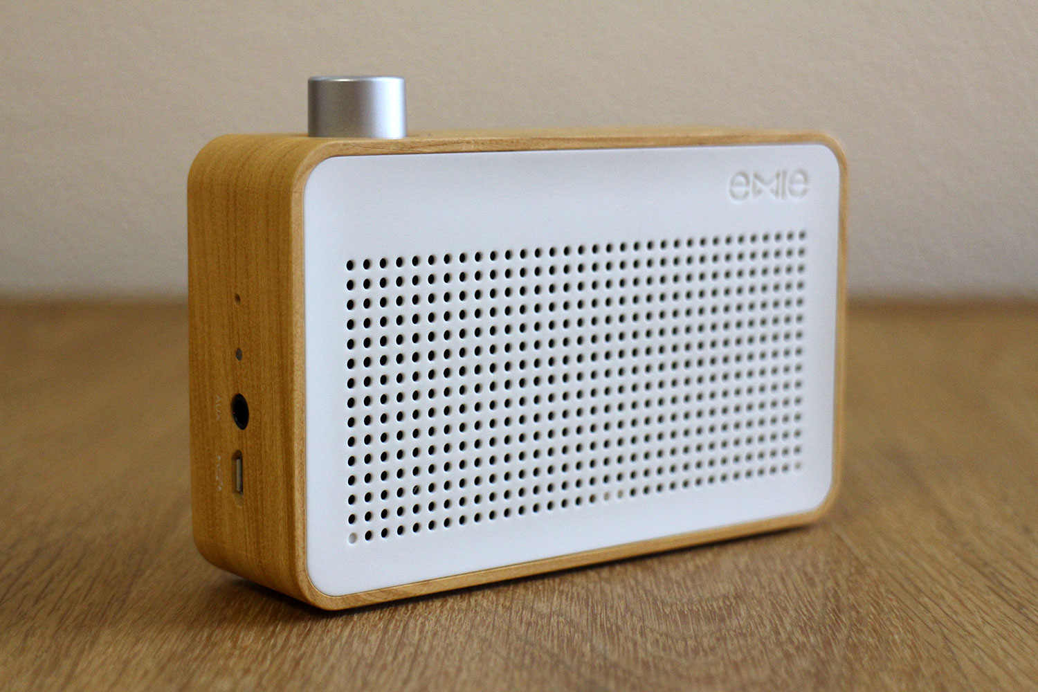 Emie Radio Bluetooth Speaker