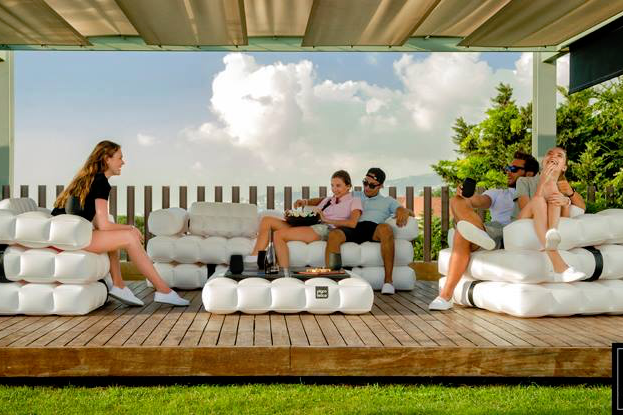 Pigro Felice inflatable furniture – deck seating