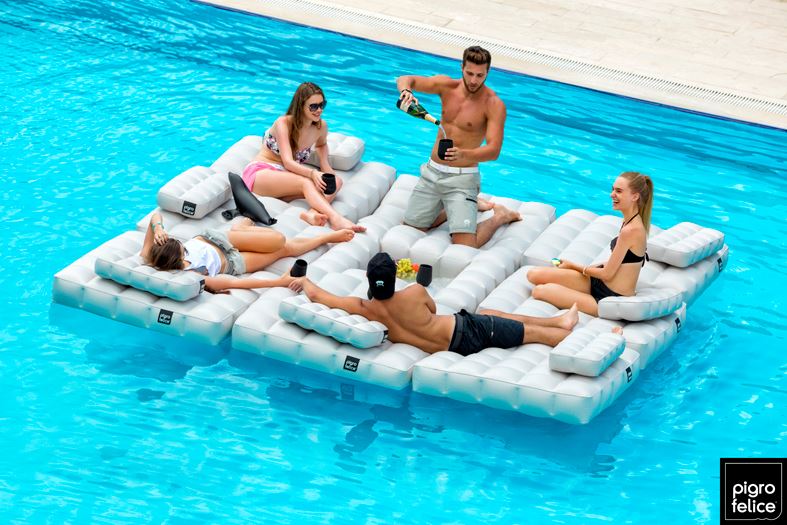 Pigro Felice inflatable furniture – floating lounger party