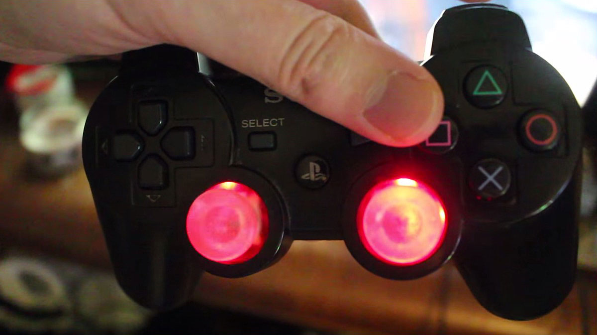 Gloed fles Kijkgat How to Make LED Joystick Lights for a PS3 Controller | Digital Trends