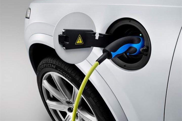 norway ban gas car sales 2025 volvo electric 2 900x601