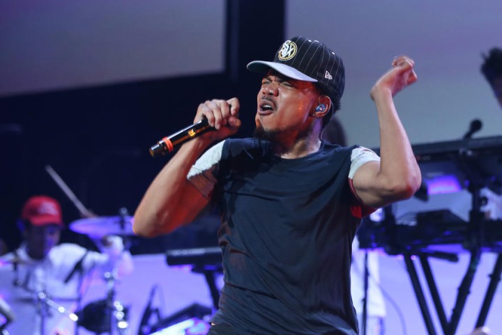 chance the rapper first ever to break top ten with just streaming plays chicago