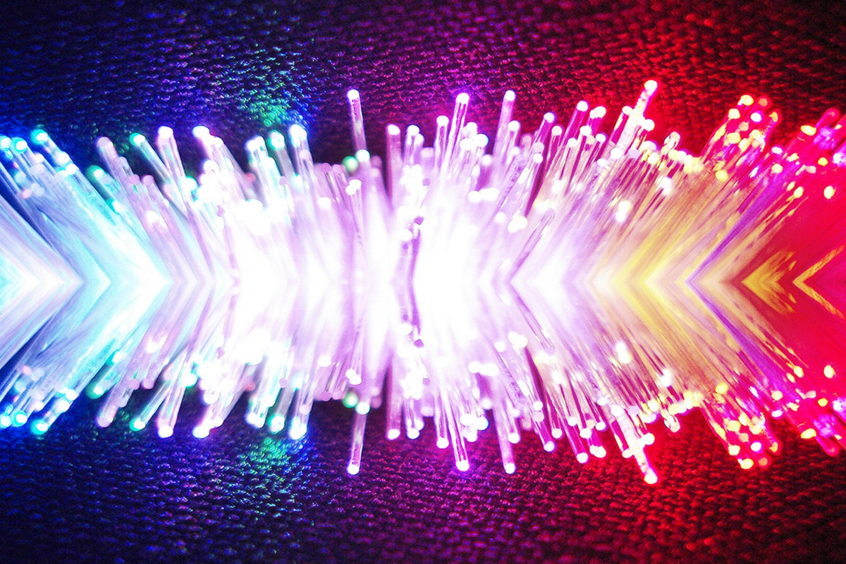 phsyicists discover new form light lightfibers