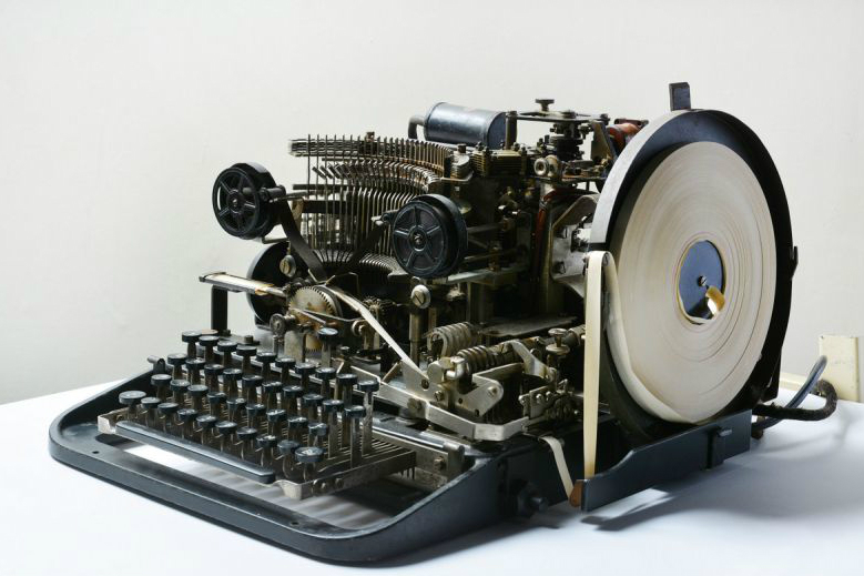 rare nazi coding device discovered on ebay gets snapped up for a mere 14 lorenz teleprinter nmc