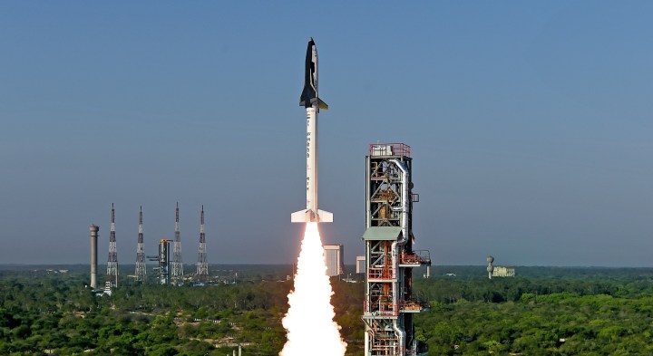 india shuttle launch jm3hiagxdhvgren4phfb