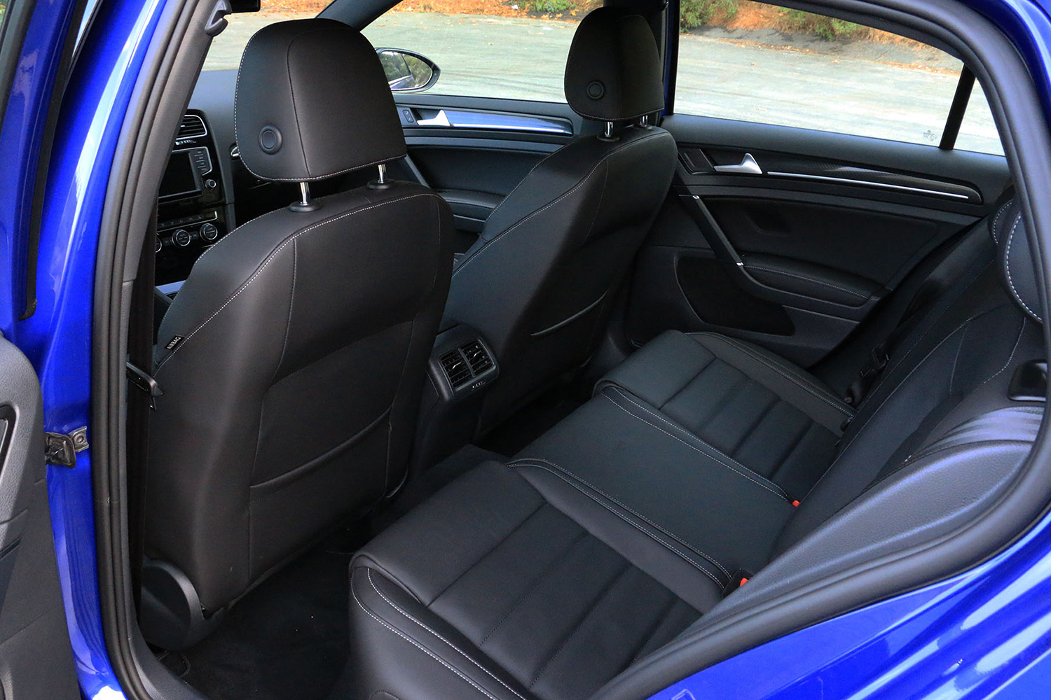 2016 Volkswagen Golf R First Drive | Digital Trends