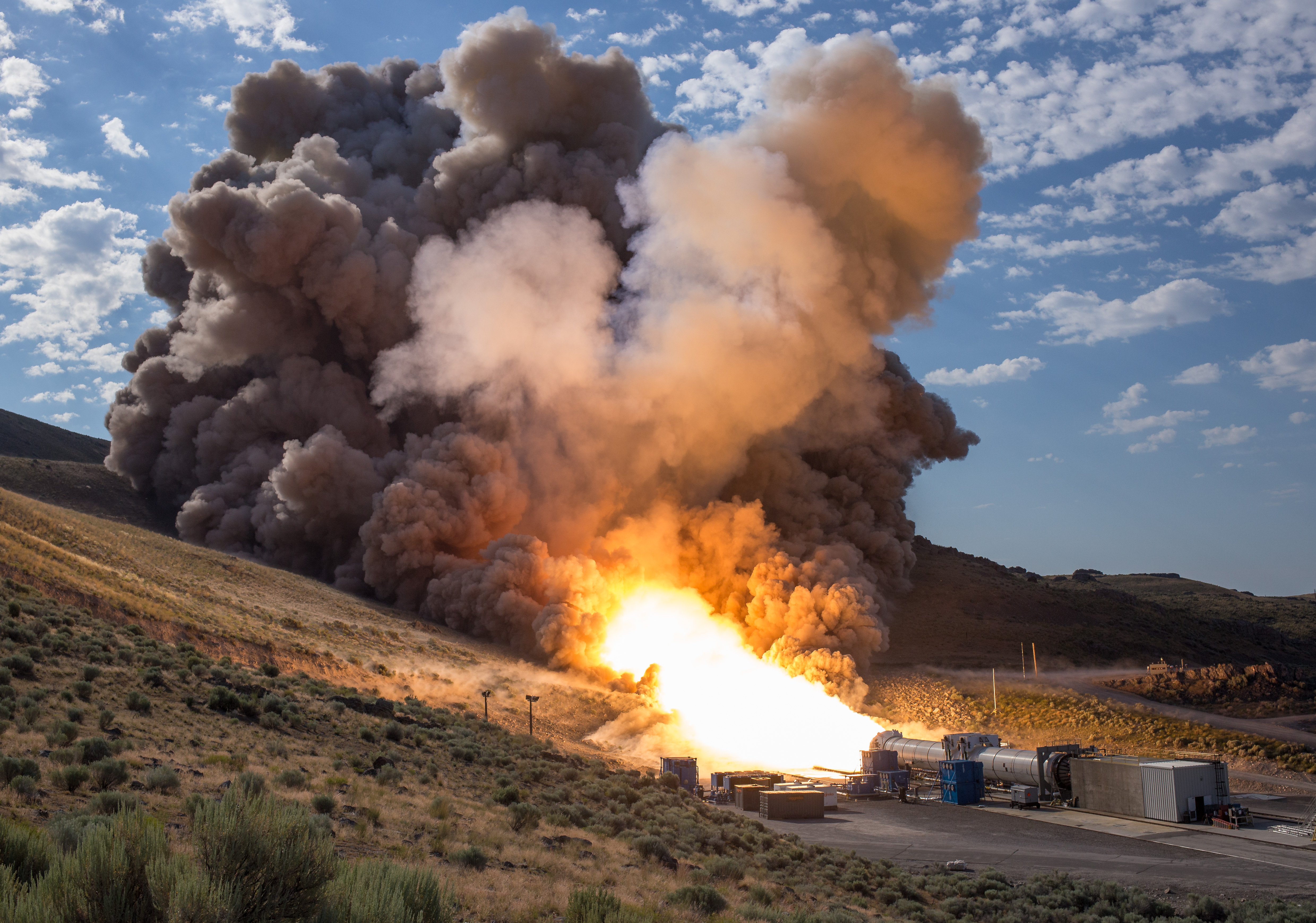 nasa sls booster test utah june 2016 for space launch system rocket