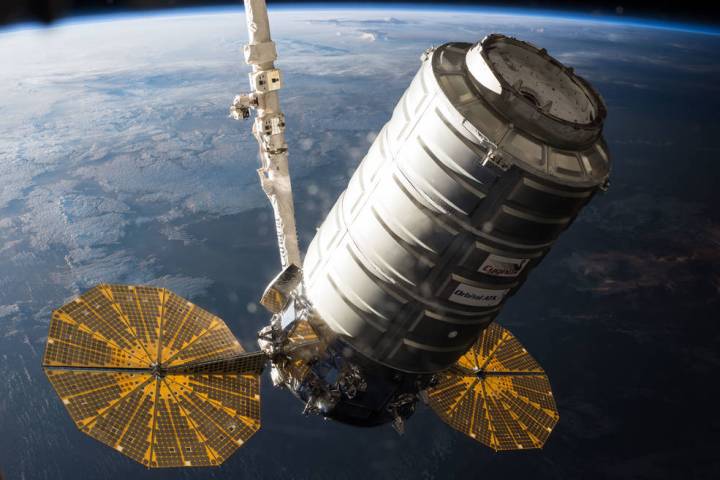 nasa cygnus cargo ship