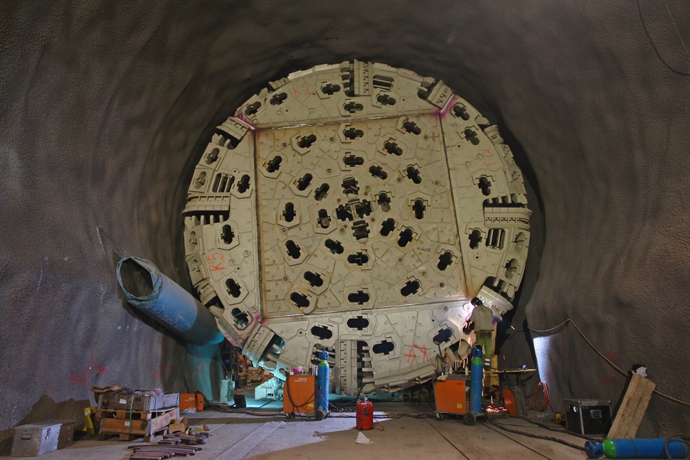 gotthard base tunnel goothard borer
