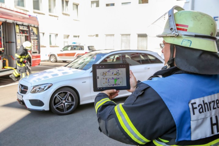 Mercedes-Benz Rescue Assist app
