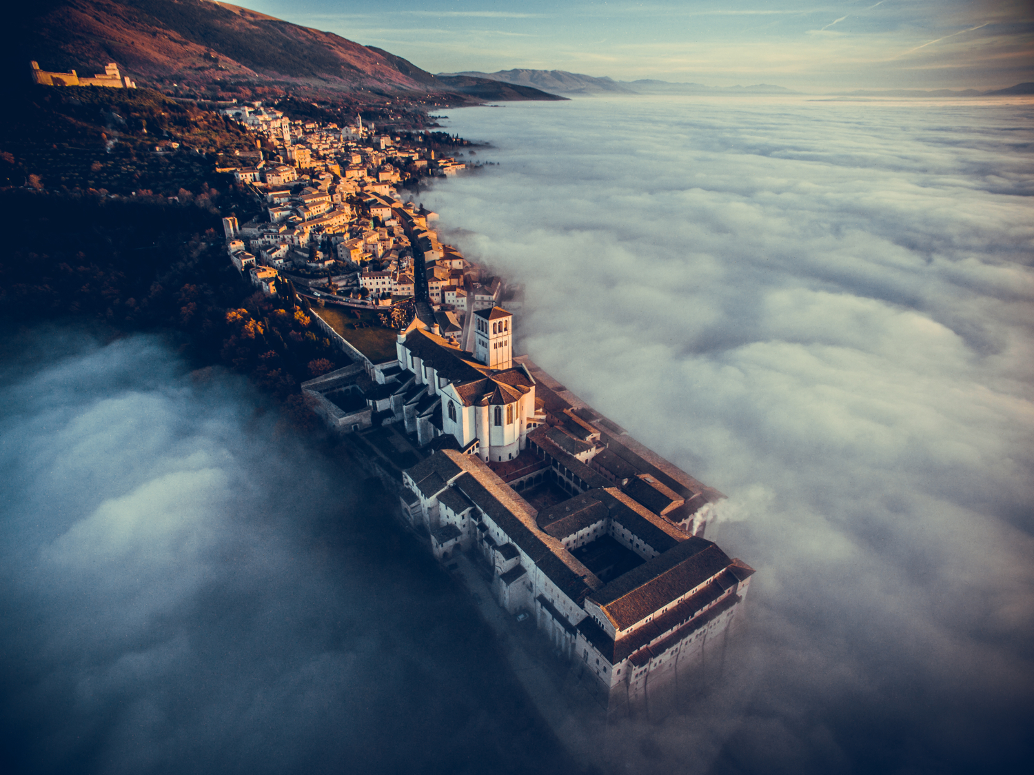 dronestagram 2016 contest 1st prize winner category travel basilica of saint francis assisi