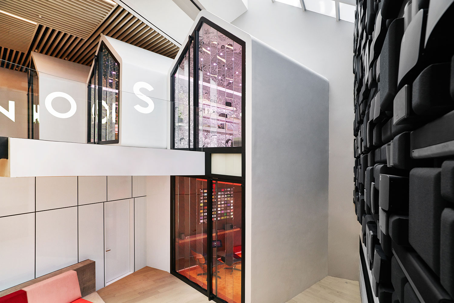 sonos retail store nyc sound back of  downstairs lounge listening rooms 6 and 7
