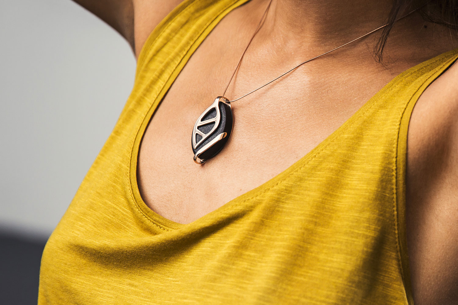 The 5 Best Pieces of Smart Jewelry You Can Buy