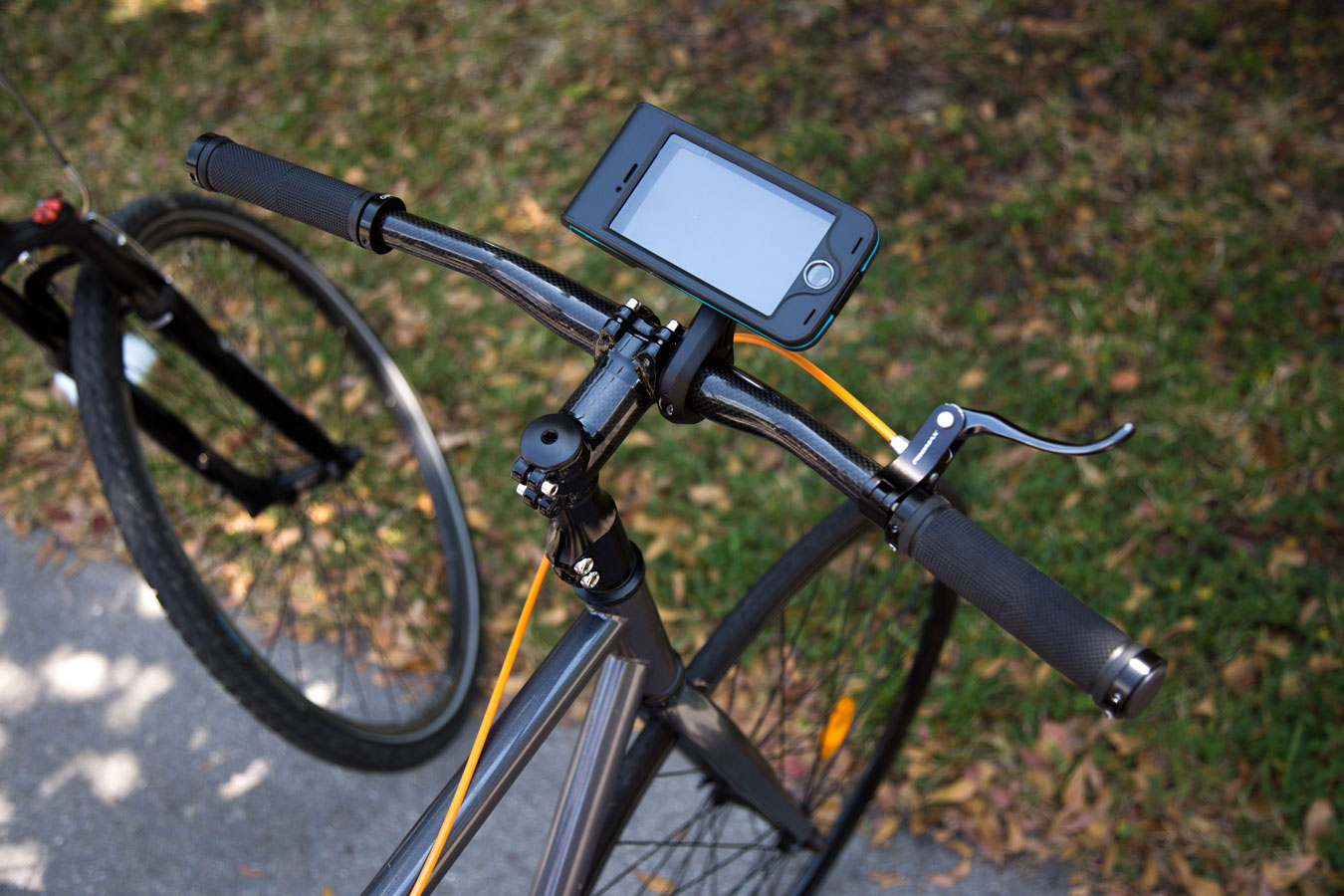 bycle case and app turns iphone into bike computer for tracking rides mount 9