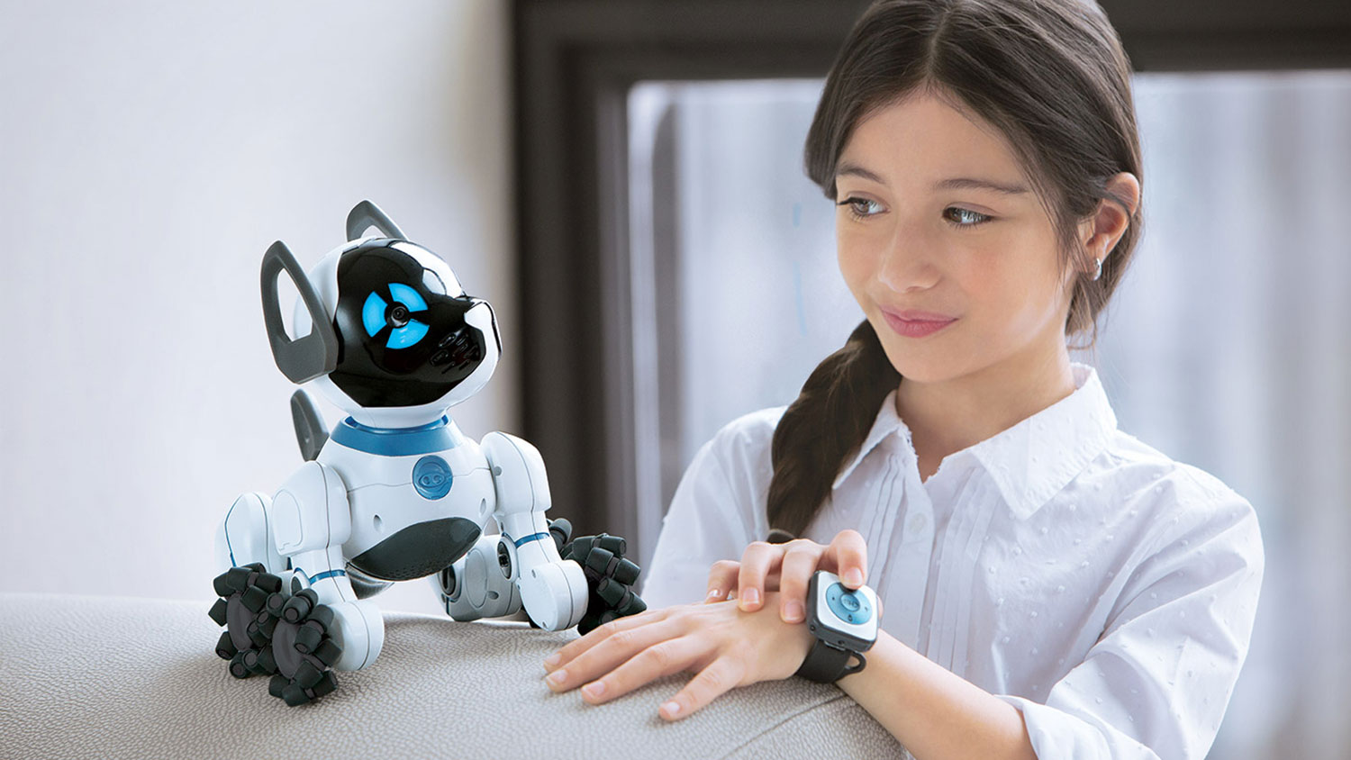 Можно робота нового. Робот WOWWEE Chip. Робот собака чип WOWWEE. Игрушки в будущем. Игрушки будущего для детей.