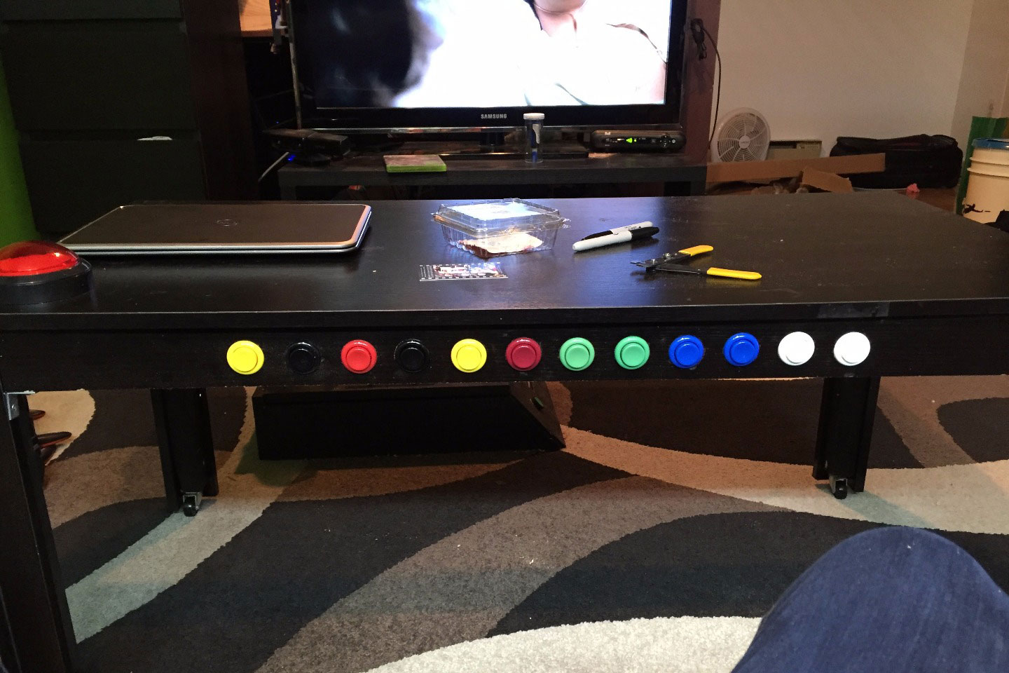 How to Build a DIY Coffee Table Universal Remote | Digital Trends
