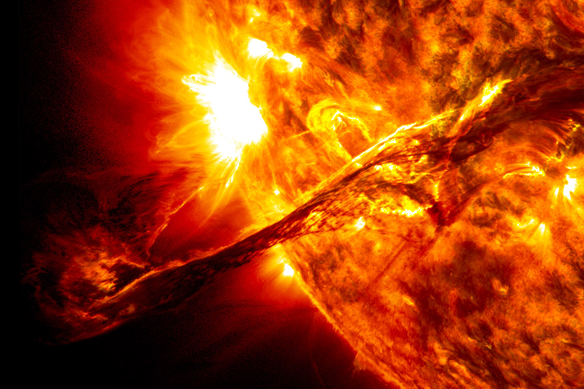 solar flare cold war giant prominence on the sun erupted