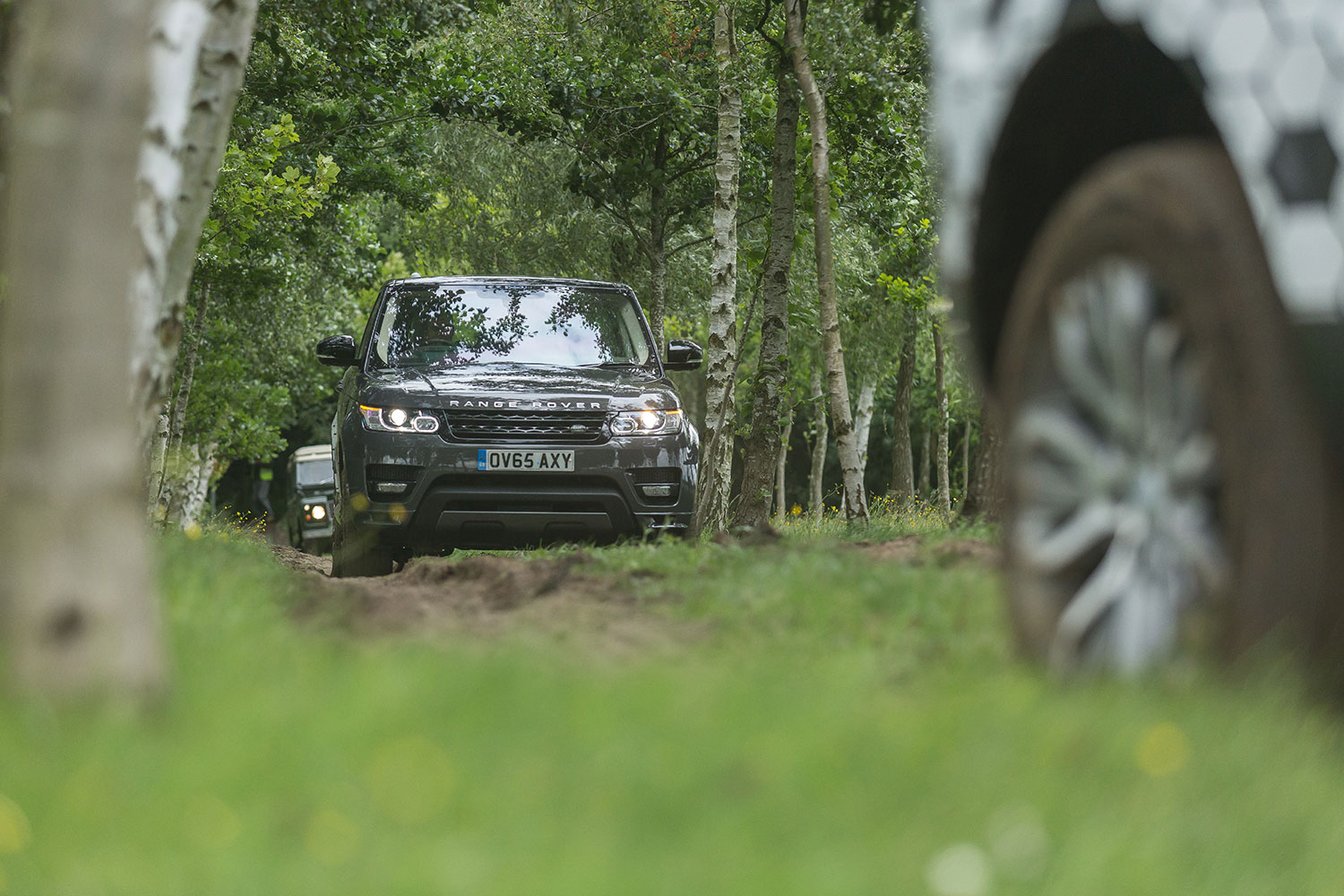 2016 jaguar land rover technology showcase jlr offroadconnectedconvoy2