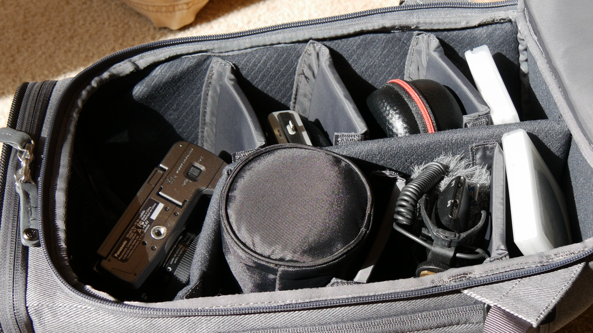 booq slimpack review camera backpack slim07