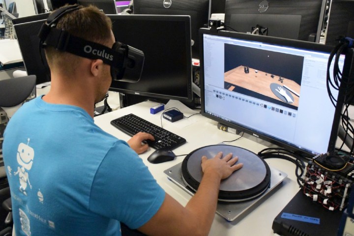 oculus to demo haptic tech for rift hapticx1500