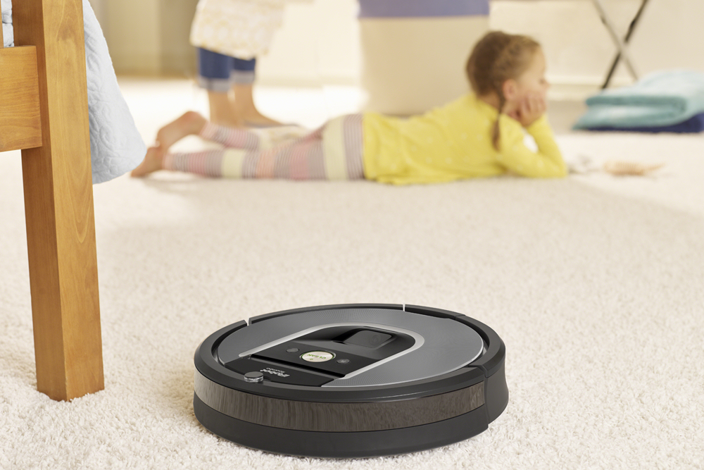 Unveils the New Roomba Vacuuming Robot | Digital