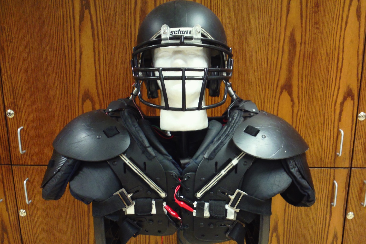 Smart Football Helmet May Help Protect Against Concussions | Digital Trends