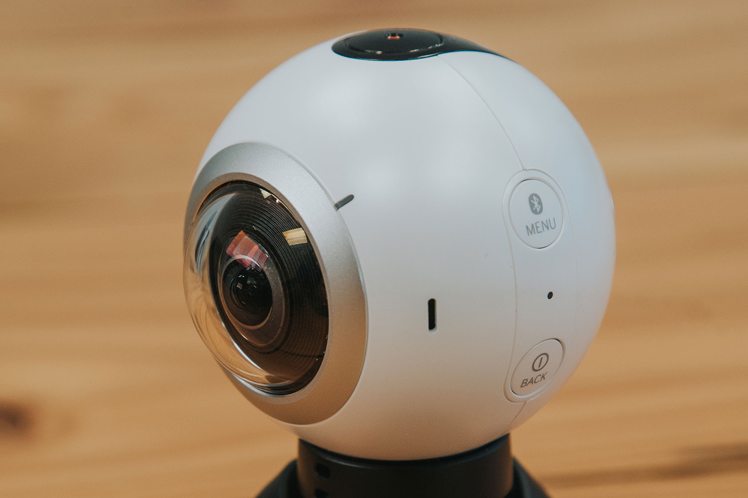 hart pijp Toepassing Samsung Gear 360 Review: VR Promise Vs. Reality | Digital Trends