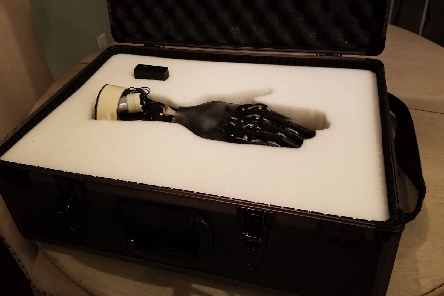 coffee maker bionic hand case
